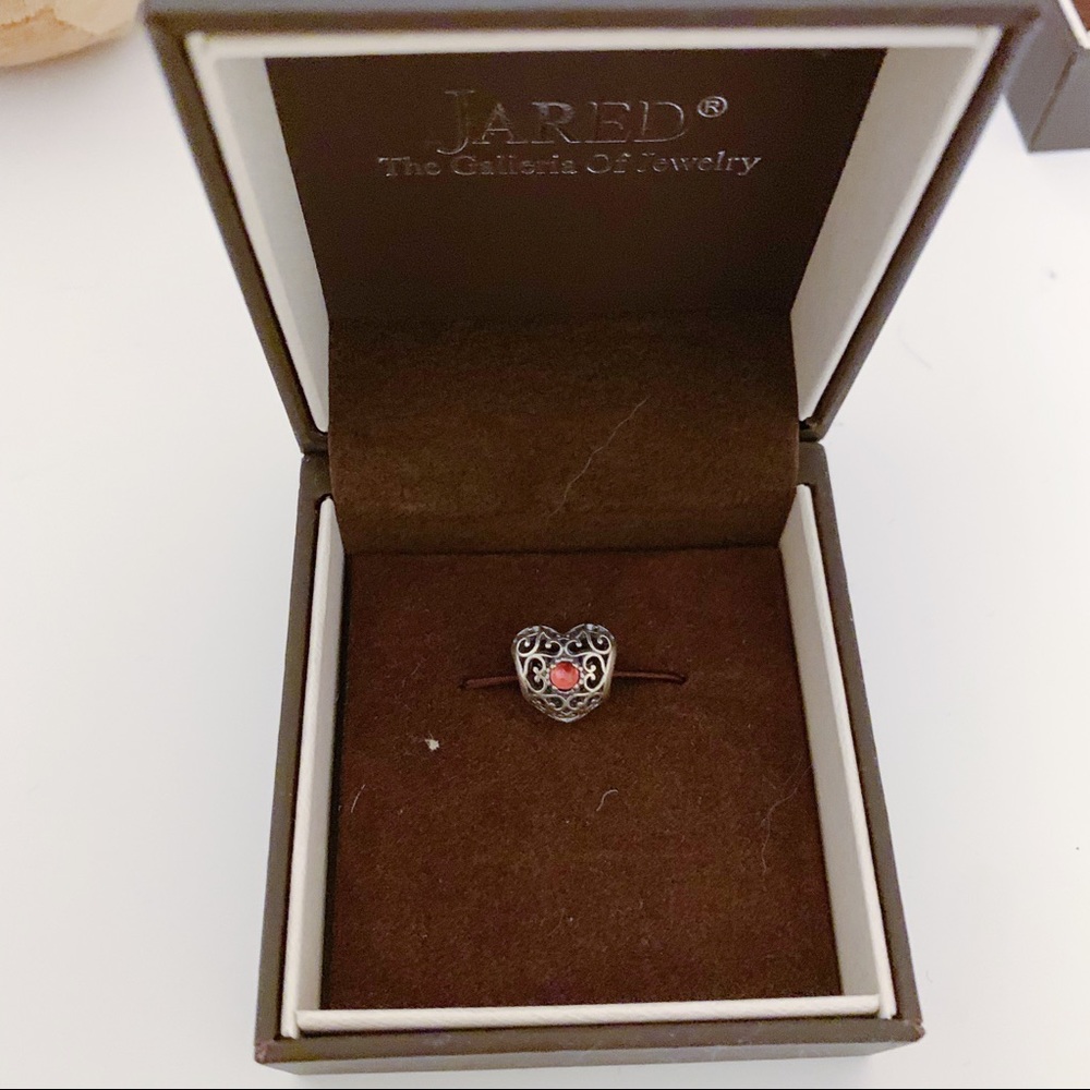 Pandora Birthstone charm- January (Garnet)